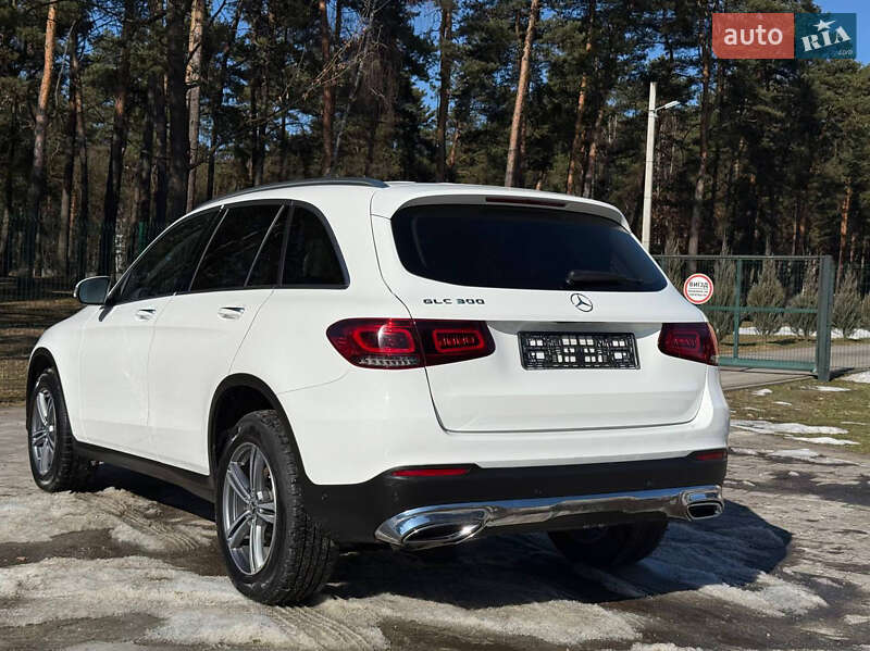 Mercedes-Benz GLC-Class 2020