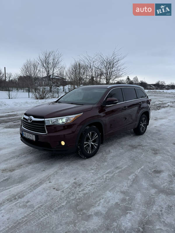 Toyota Highlander 2016