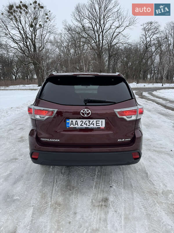 Toyota Highlander 2016