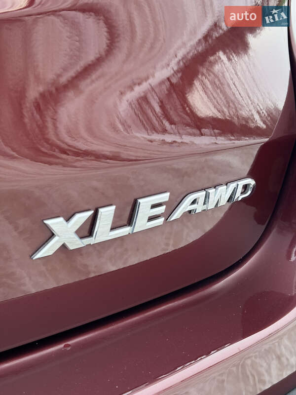 Toyota Highlander 2016