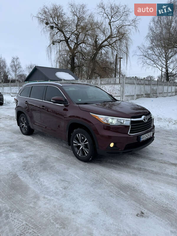 Toyota Highlander 2016