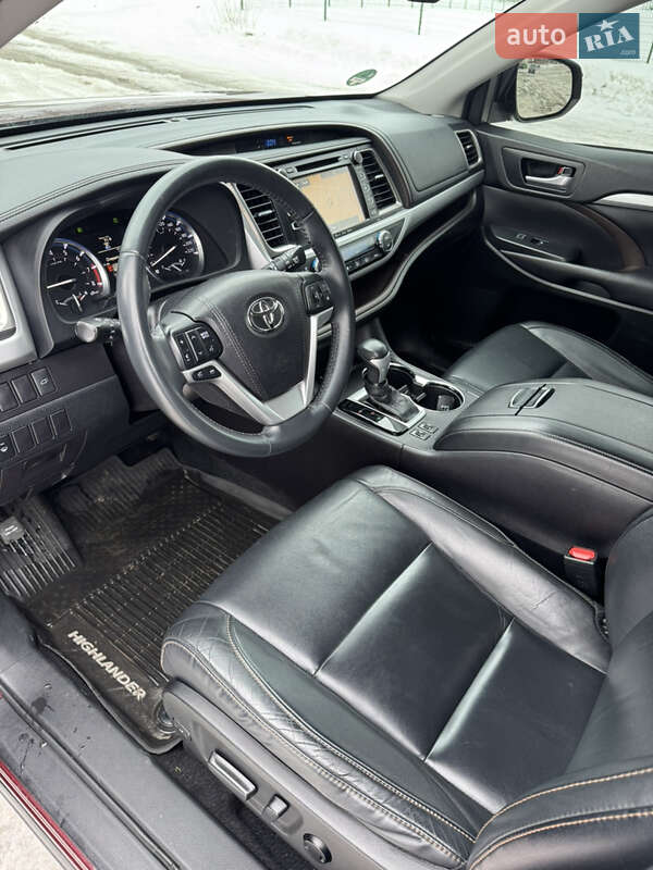 Toyota Highlander 2016