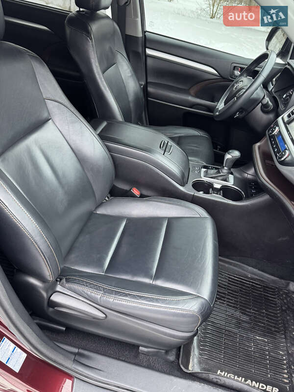 Toyota Highlander 2016