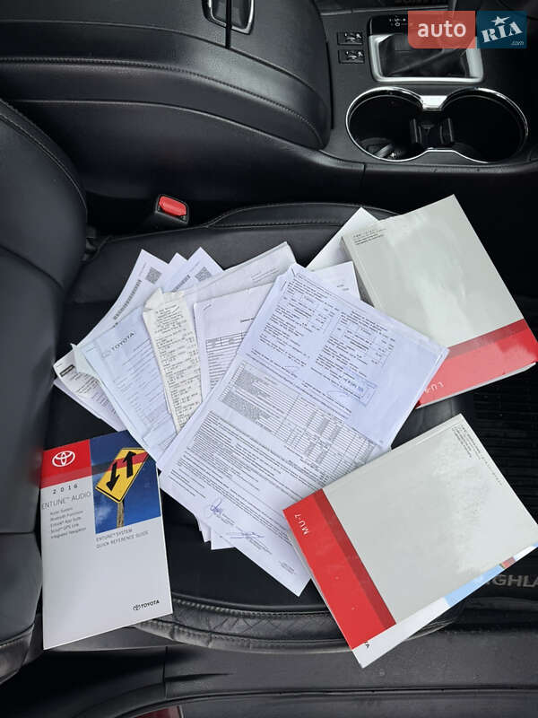 Toyota Highlander 2016