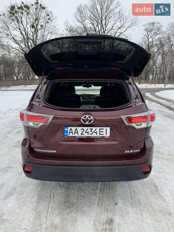 Toyota Highlander 2016