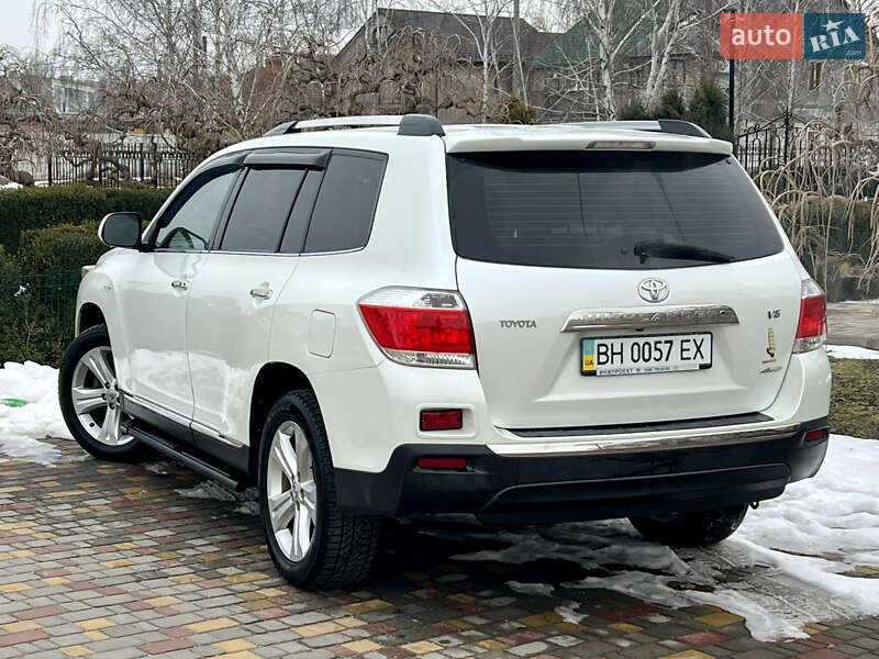 Toyota Highlander 2011