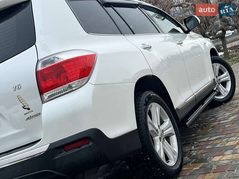 Toyota Highlander 2011