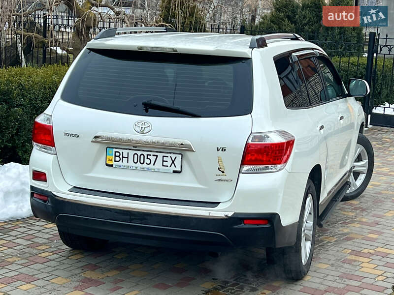 Toyota Highlander 2011