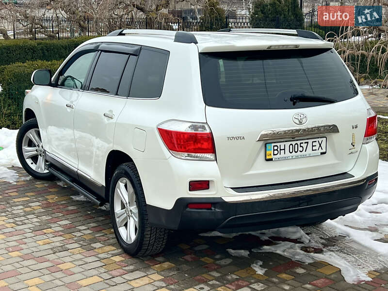 Toyota Highlander 2011