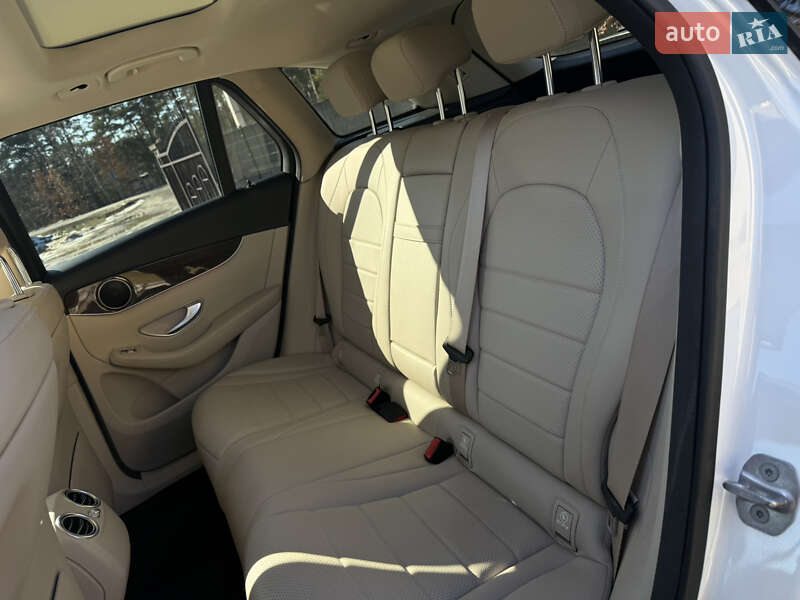 Mercedes-Benz GLC-Class 2020