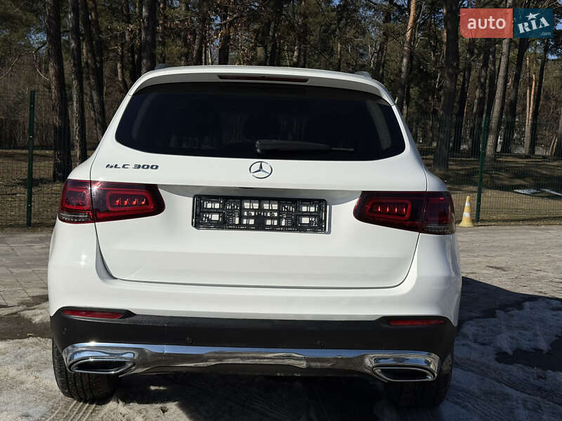 Mercedes-Benz GLC-Class 2020