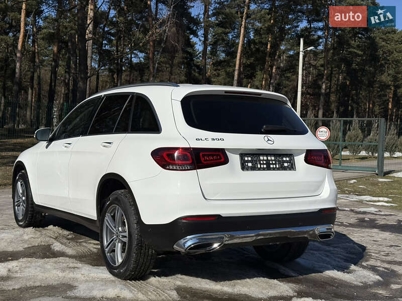Mercedes-Benz GLC-Class 2020