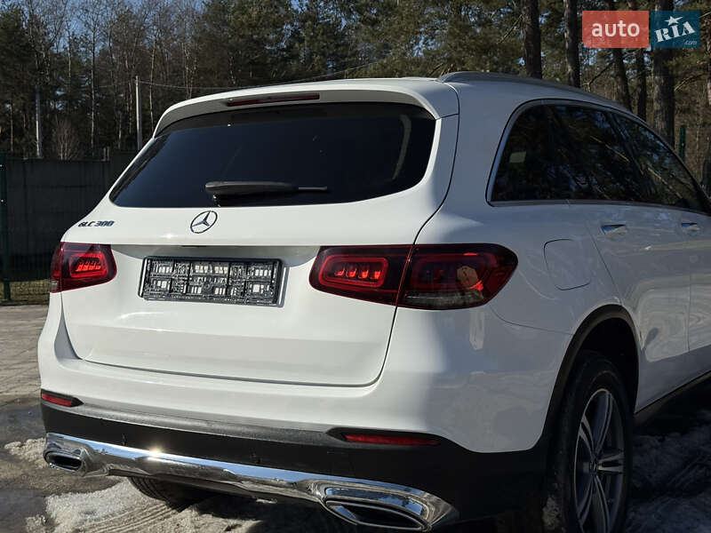 Mercedes-Benz GLC-Class 2020