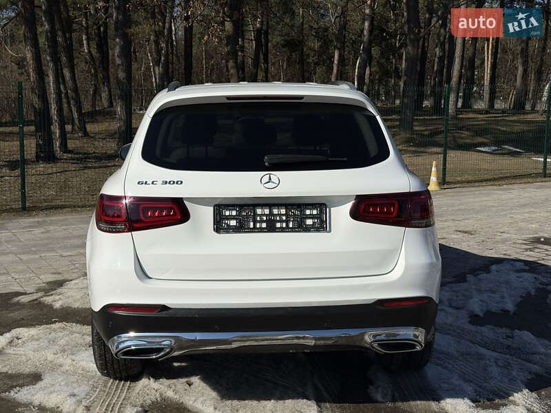 Mercedes-Benz GLC-Class 2020