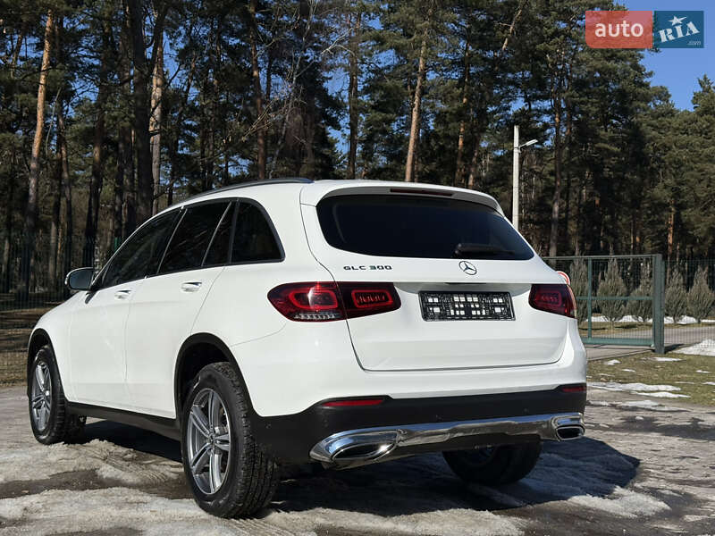 Mercedes-Benz GLC-Class 2020