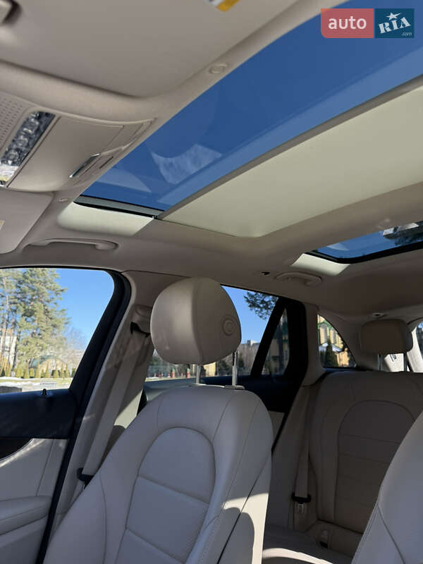 Mercedes-Benz GLC-Class 2020