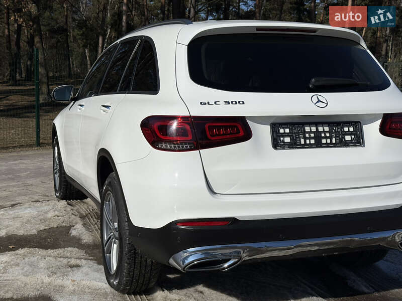Mercedes-Benz GLC-Class 2020