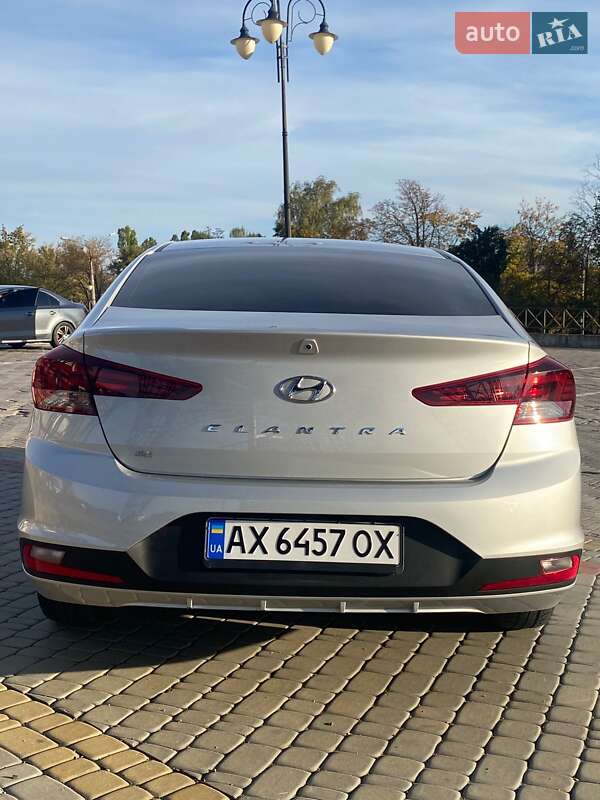 Hyundai-5