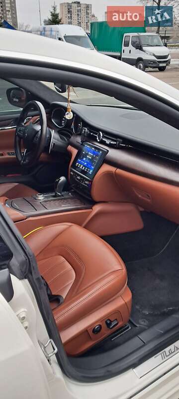 Maserati Quattroporte 2017