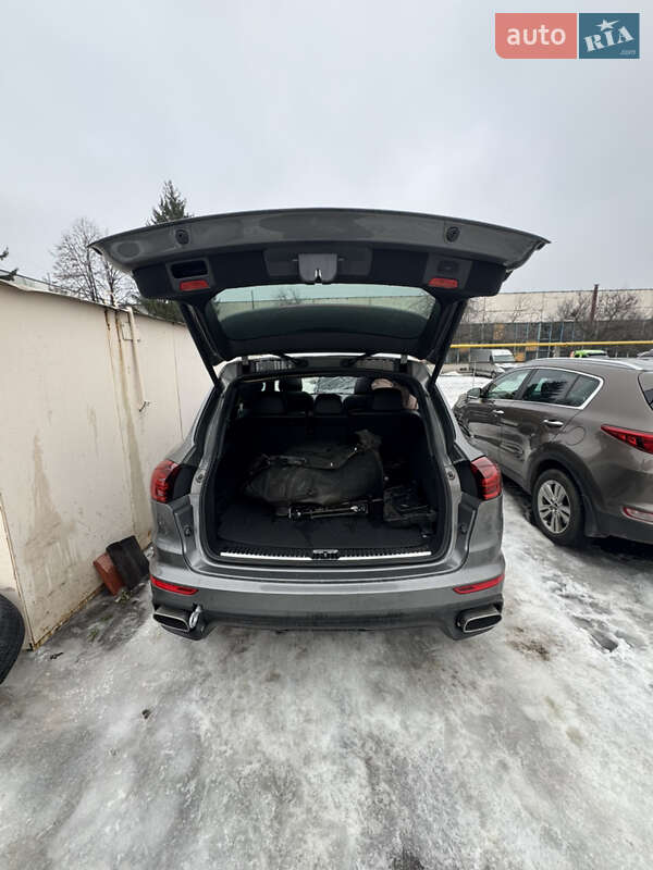 Porsche Cayenne 2015