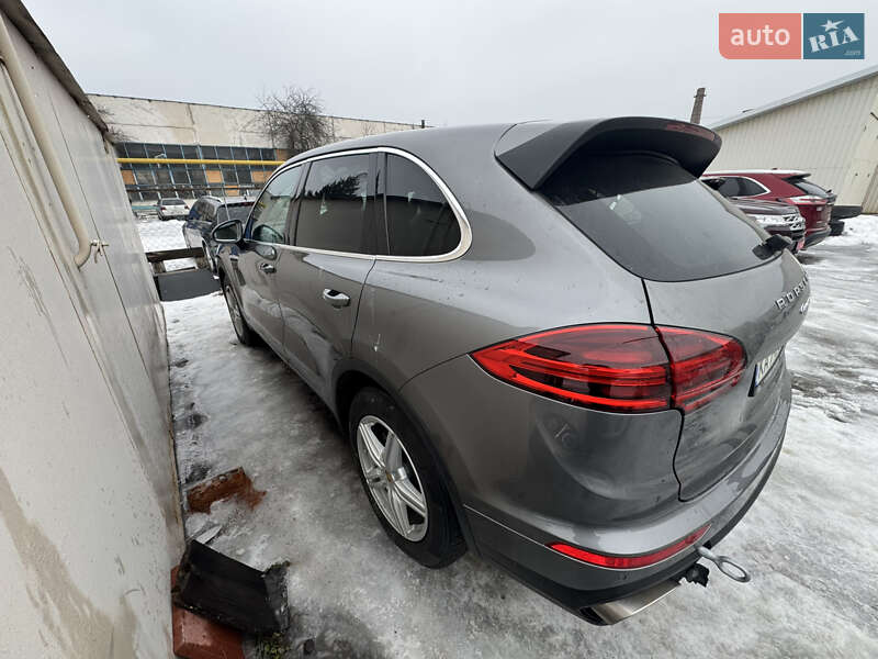 Porsche Cayenne 2015