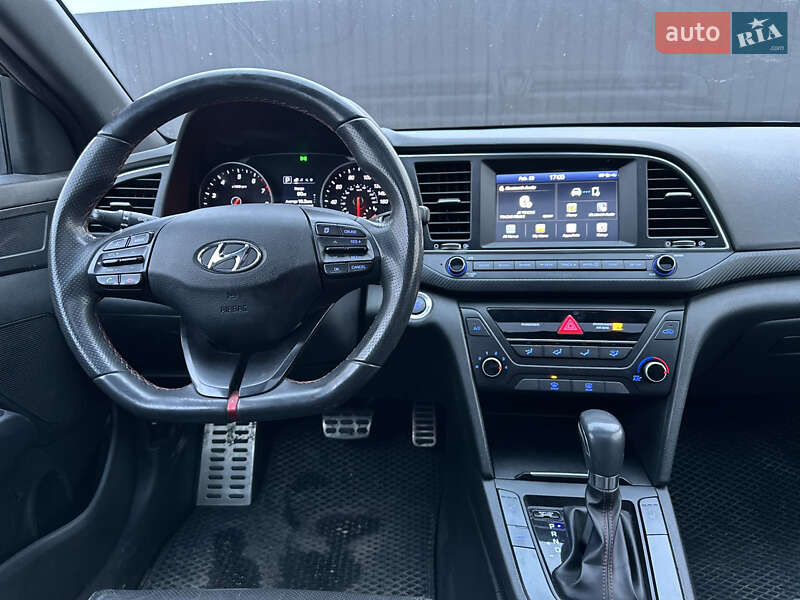 Hyundai Elantra 2018