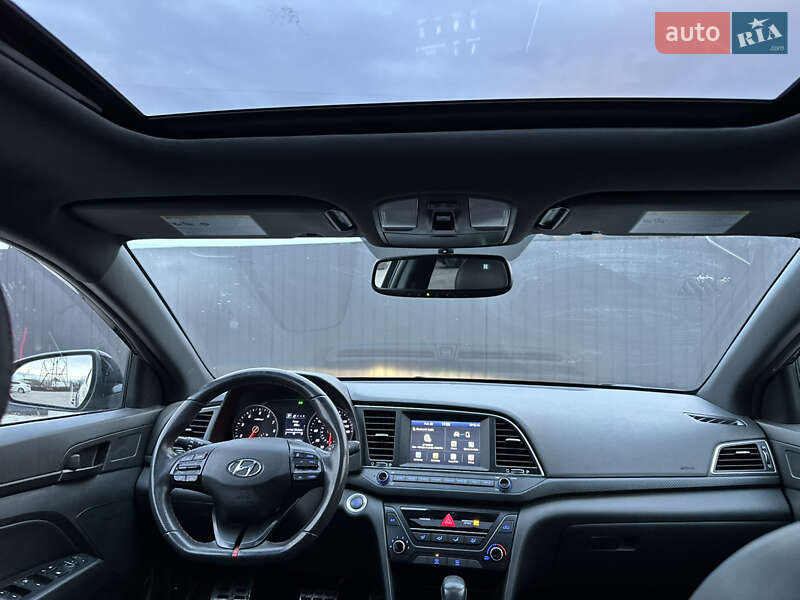 Hyundai Elantra 2018