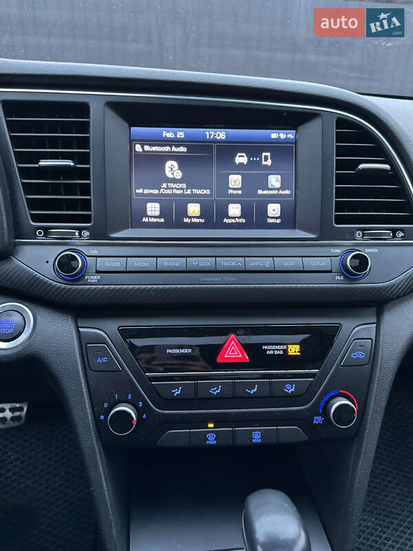 Hyundai Elantra 2018