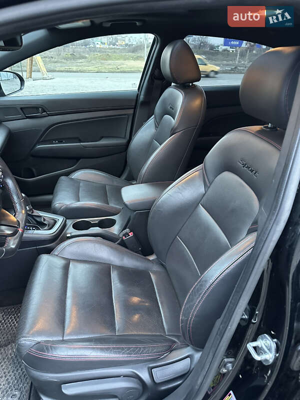 Hyundai Elantra 2018