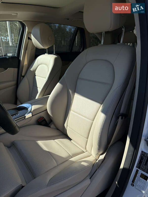 Mercedes-Benz GLC-Class 2020