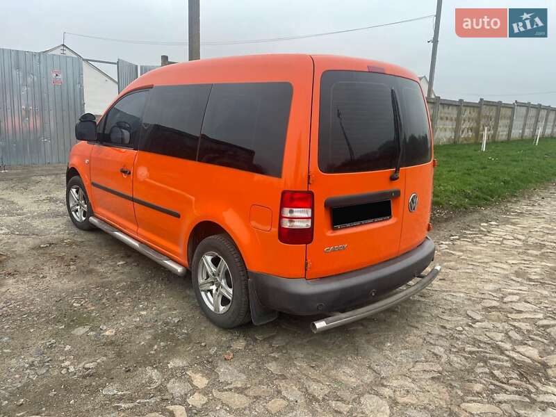 Volkswagen Caddy 2011