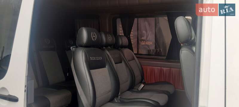 Mercedes-Benz Sprinter 2012