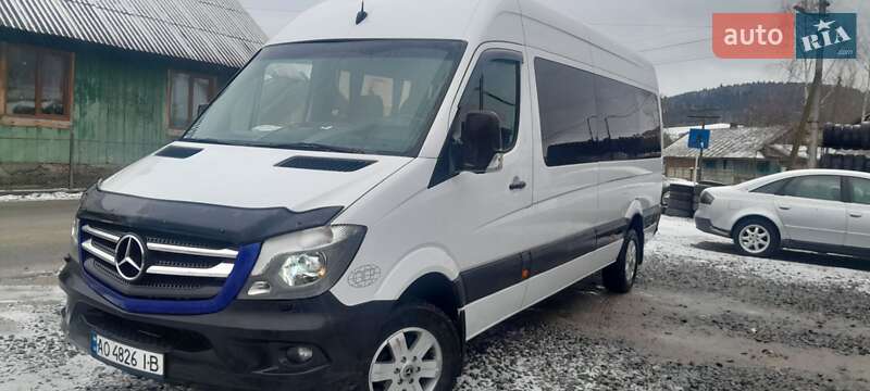 Mercedes-Benz Sprinter 2012