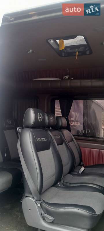 Mercedes-Benz Sprinter 2012