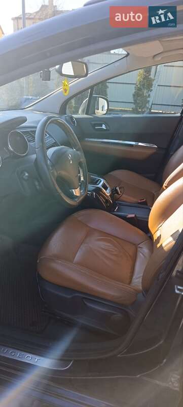 Peugeot 5008 2010