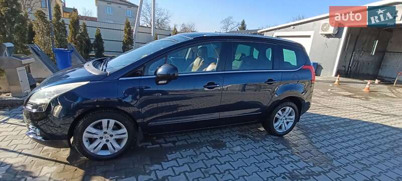 Peugeot 5008 2010