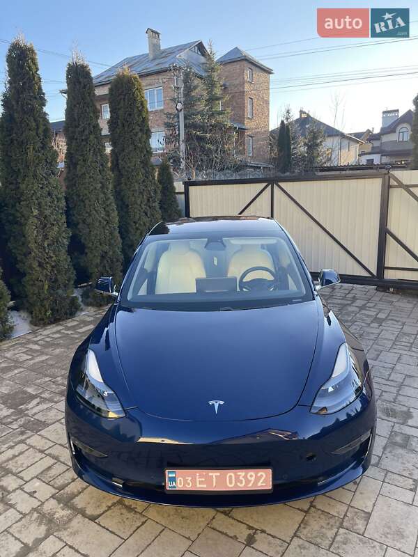 Tesla Model 3 2018