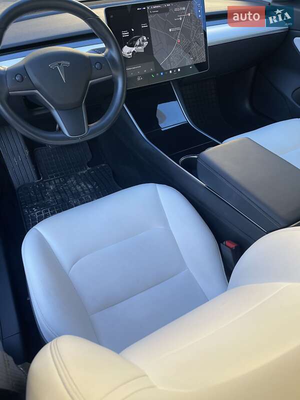 Tesla Model 3 2018