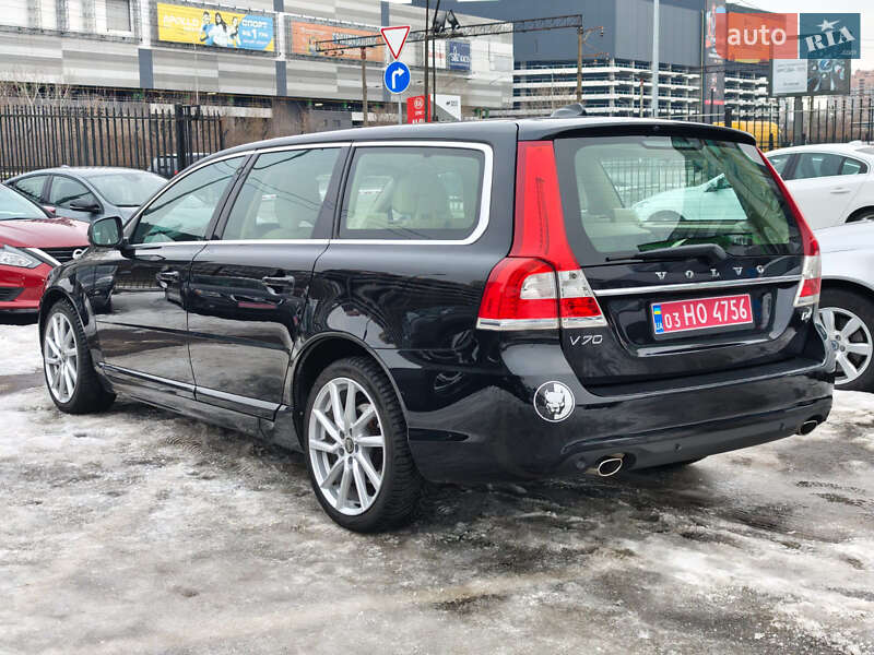 Volvo V70 2014