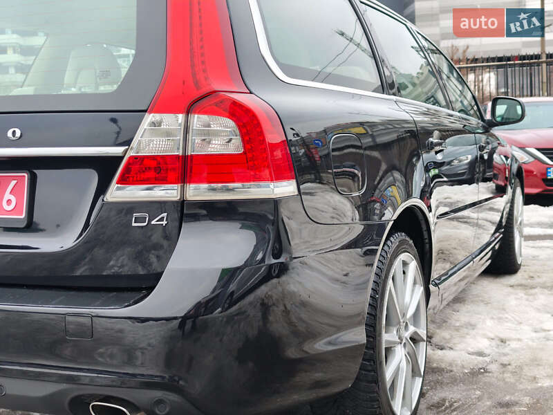 Volvo V70 2014