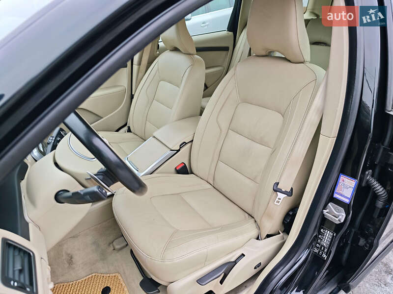 Volvo V70 2014