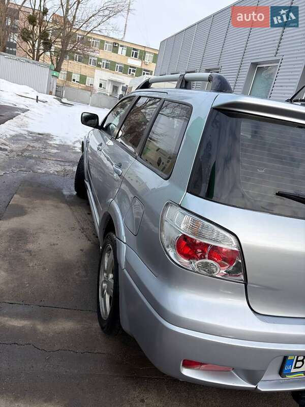 Mitsubishi Outlander 2008