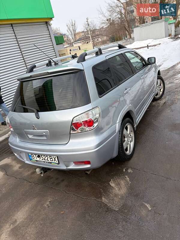 Mitsubishi Outlander 2008