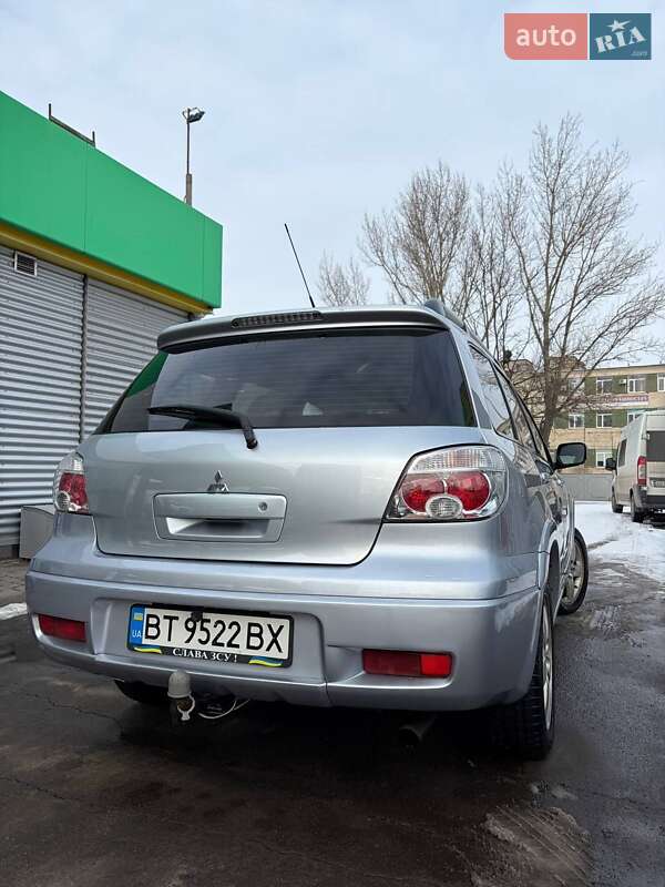 Mitsubishi Outlander 2008