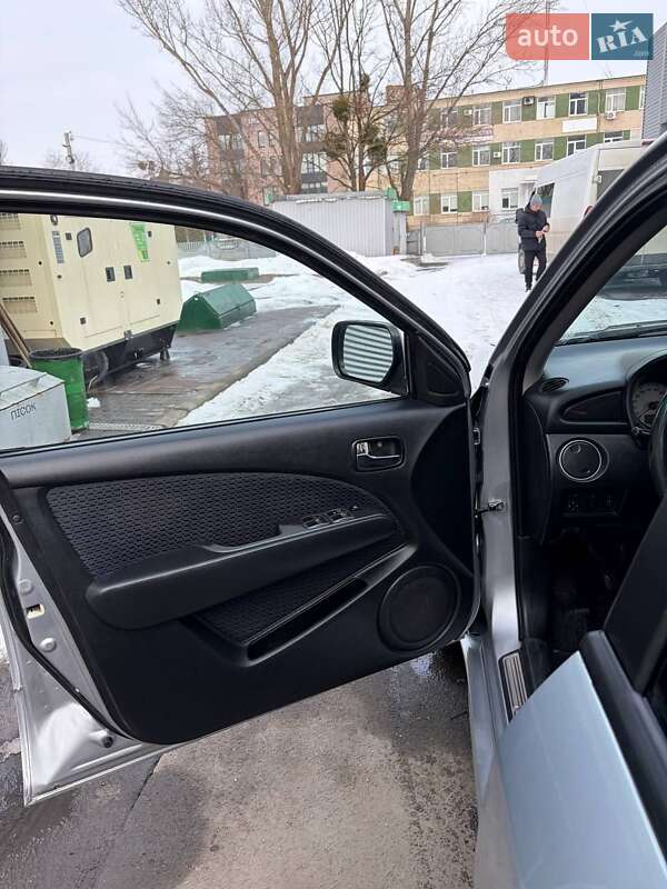 Mitsubishi Outlander 2008