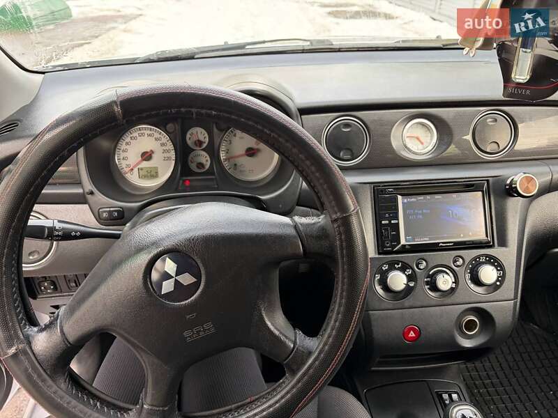 Mitsubishi Outlander 2008