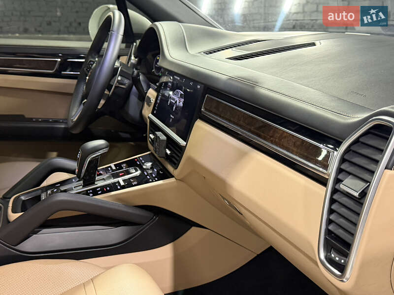 Porsche Cayenne 2017