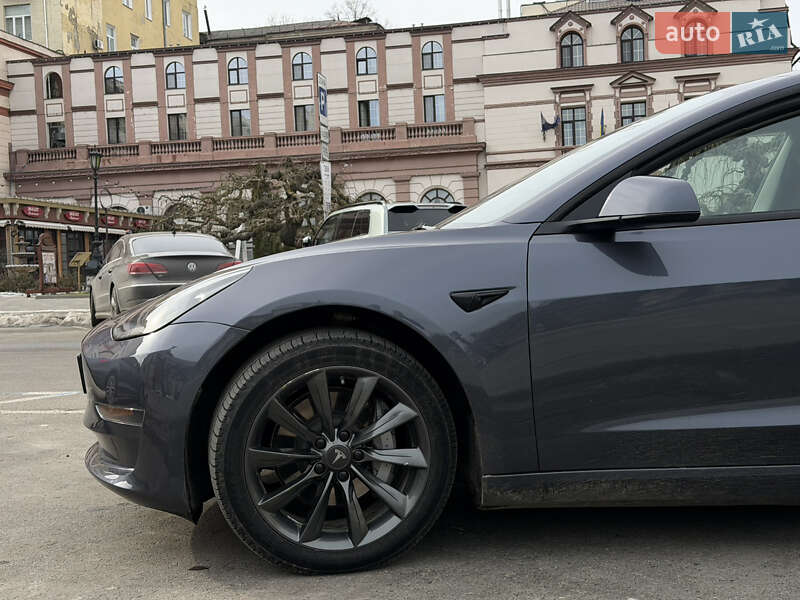 Tesla Model 3 2023