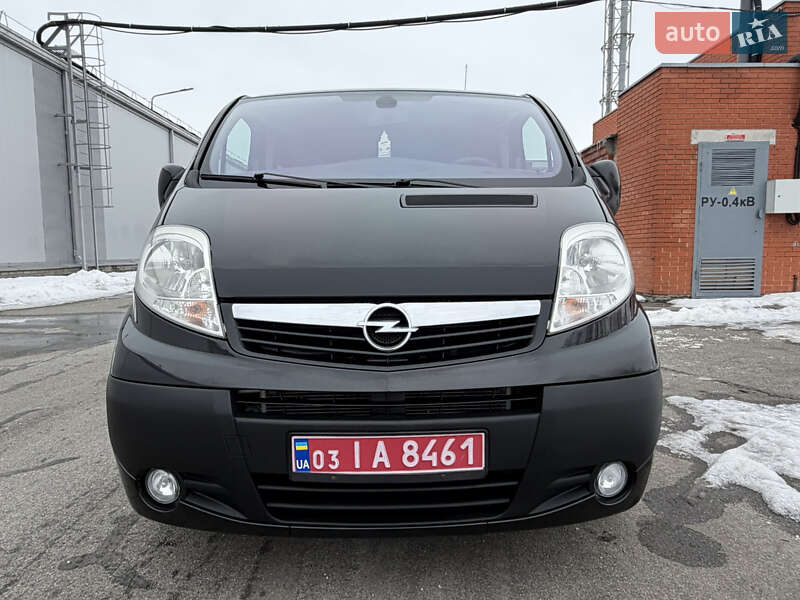 Opel Vivaro 2014