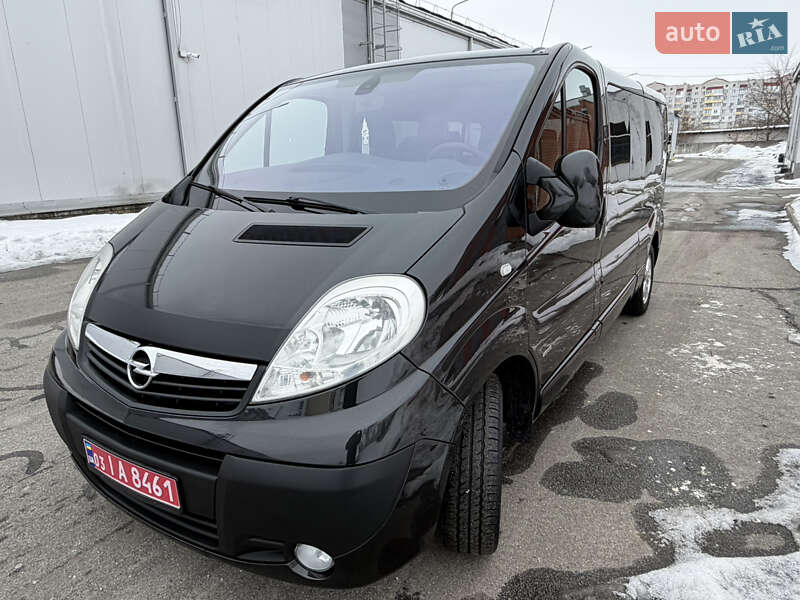 Opel Vivaro 2014